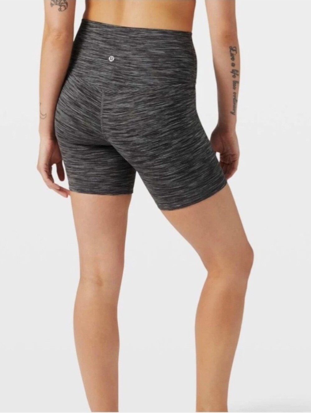 Lululemon Aling High Rise Short 6" Womens